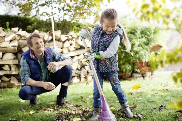 Zecken bei der Gartenarbeit