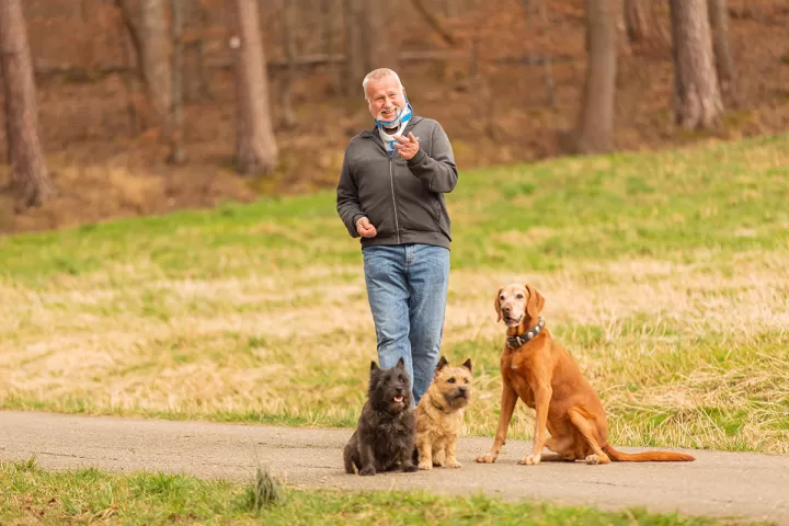 Volker Fromm und seine Hunde in der Natur